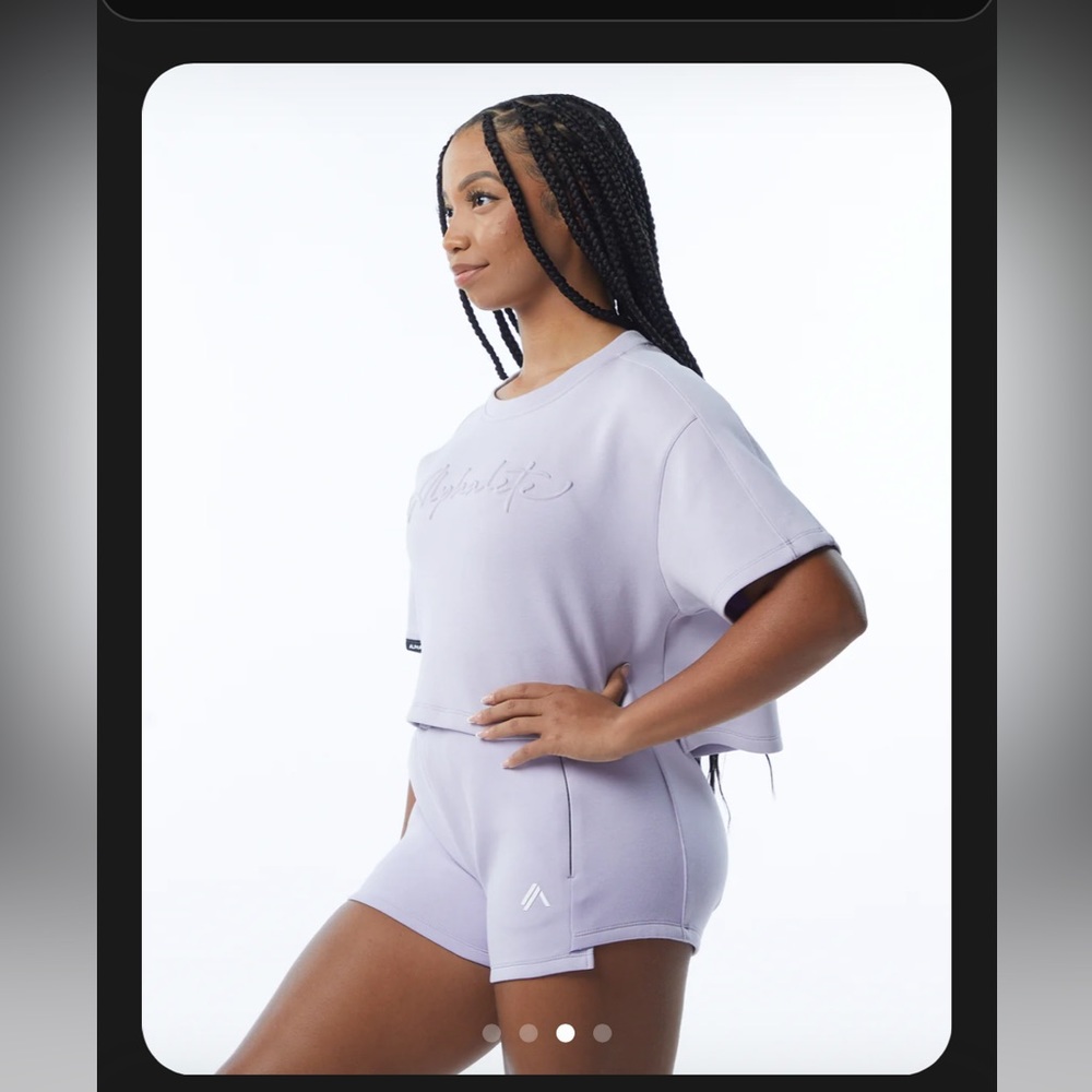 Alphalete ELMTS Elements set shorts crop top